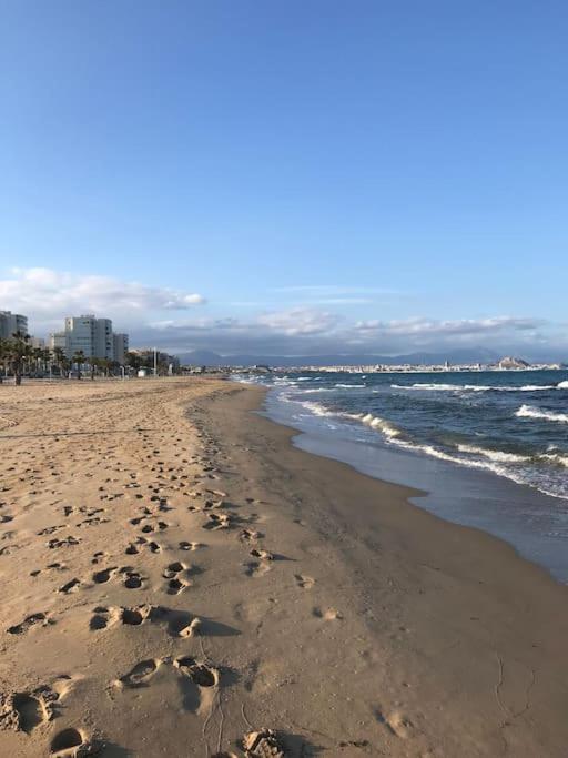 70 Sqm Apartment With Seaview In Arenales Del Sol. Ngoại thất bức ảnh